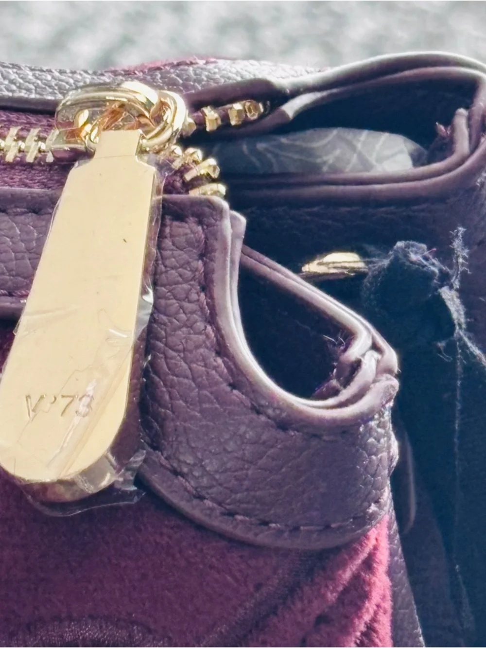 V°73 Italy Burgundy Velvet Crossbody Bag Wide Logo Strap NWT - Picture 13 of 16